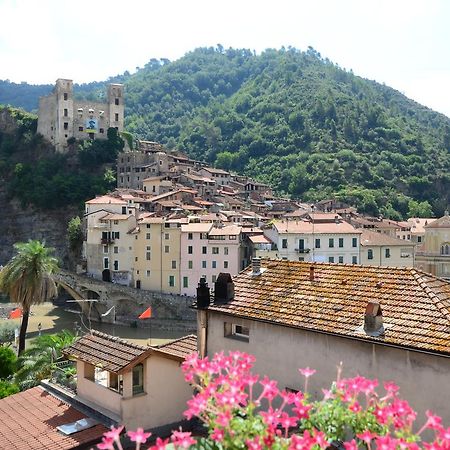 Appartement L'Antica Torre à Dolceacqua Extérieur photo