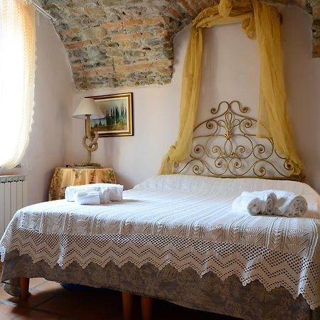 Appartement L'Antica Torre à Dolceacqua Extérieur photo