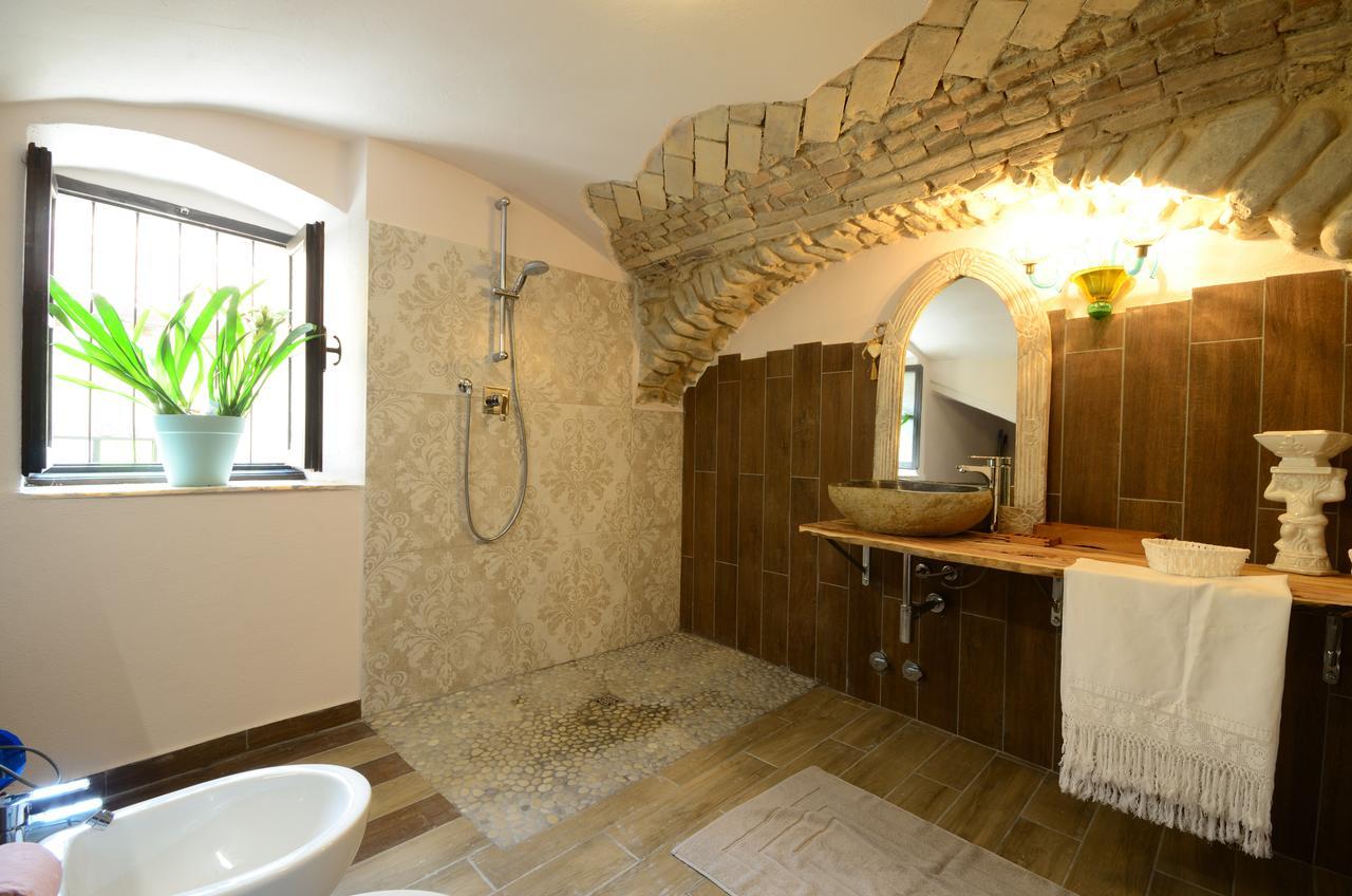 Appartement L'Antica Torre à Dolceacqua Extérieur photo