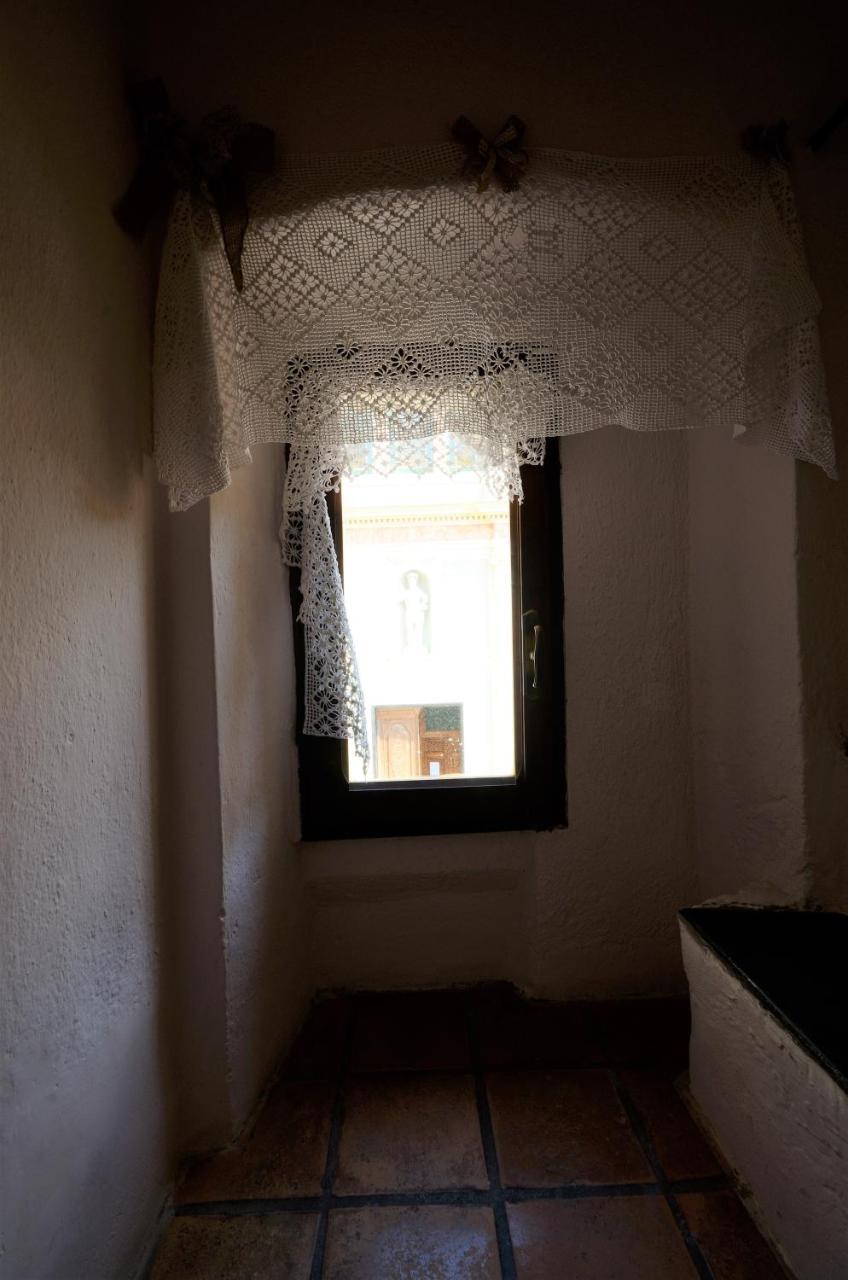 Appartement L'Antica Torre à Dolceacqua Extérieur photo