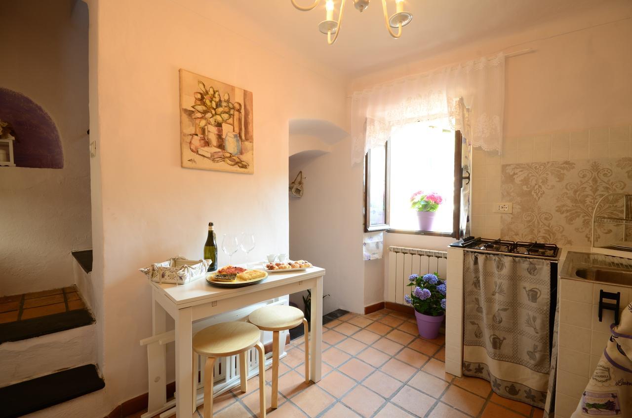 Appartement L'Antica Torre à Dolceacqua Extérieur photo