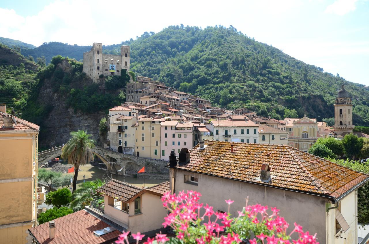 Appartement L'Antica Torre à Dolceacqua Extérieur photo
