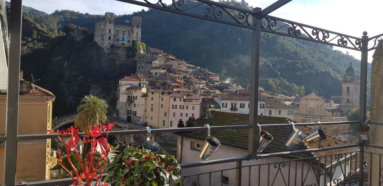 Appartement L'Antica Torre à Dolceacqua Extérieur photo